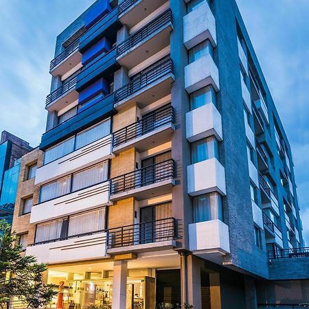 Hotel Viaggio Nueve Tres ボゴタ エクステリア 写真