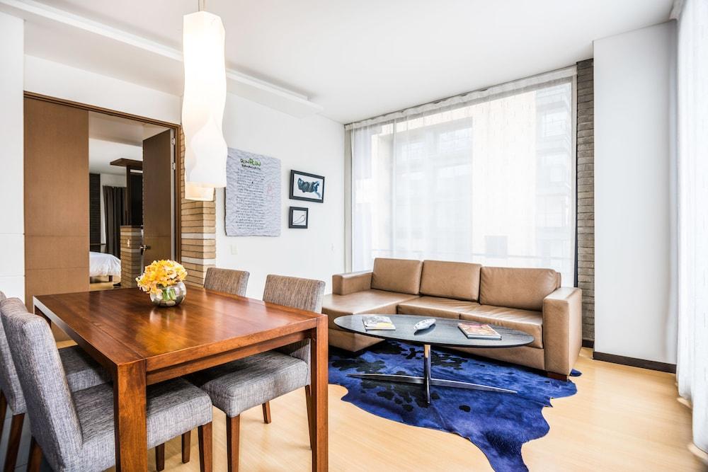 Hotel Viaggio Nueve Tres ボゴタ エクステリア 写真