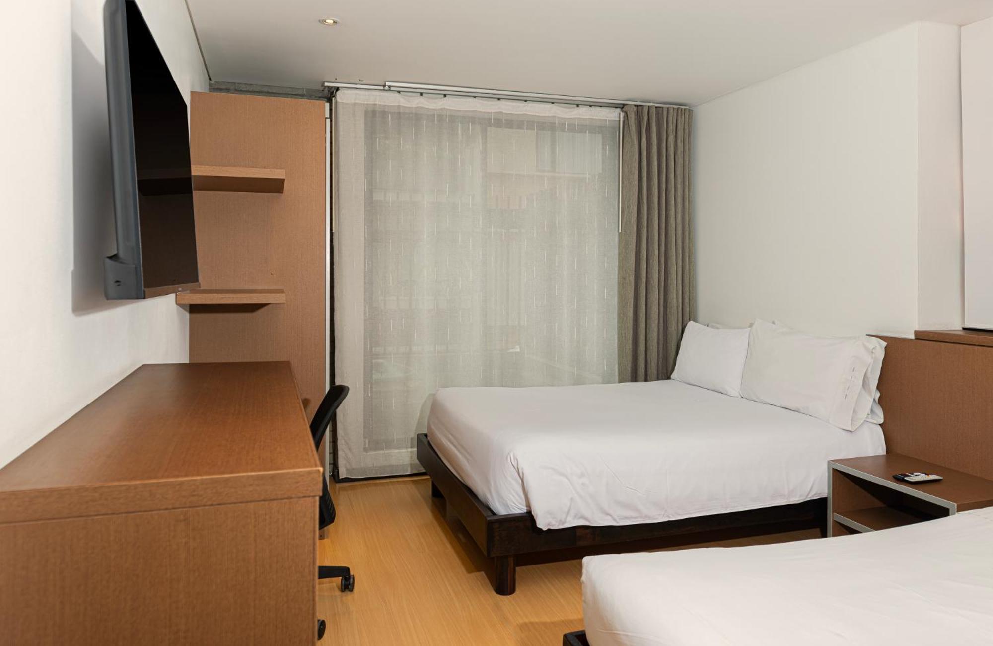 Hotel Viaggio Nueve Tres ボゴタ エクステリア 写真