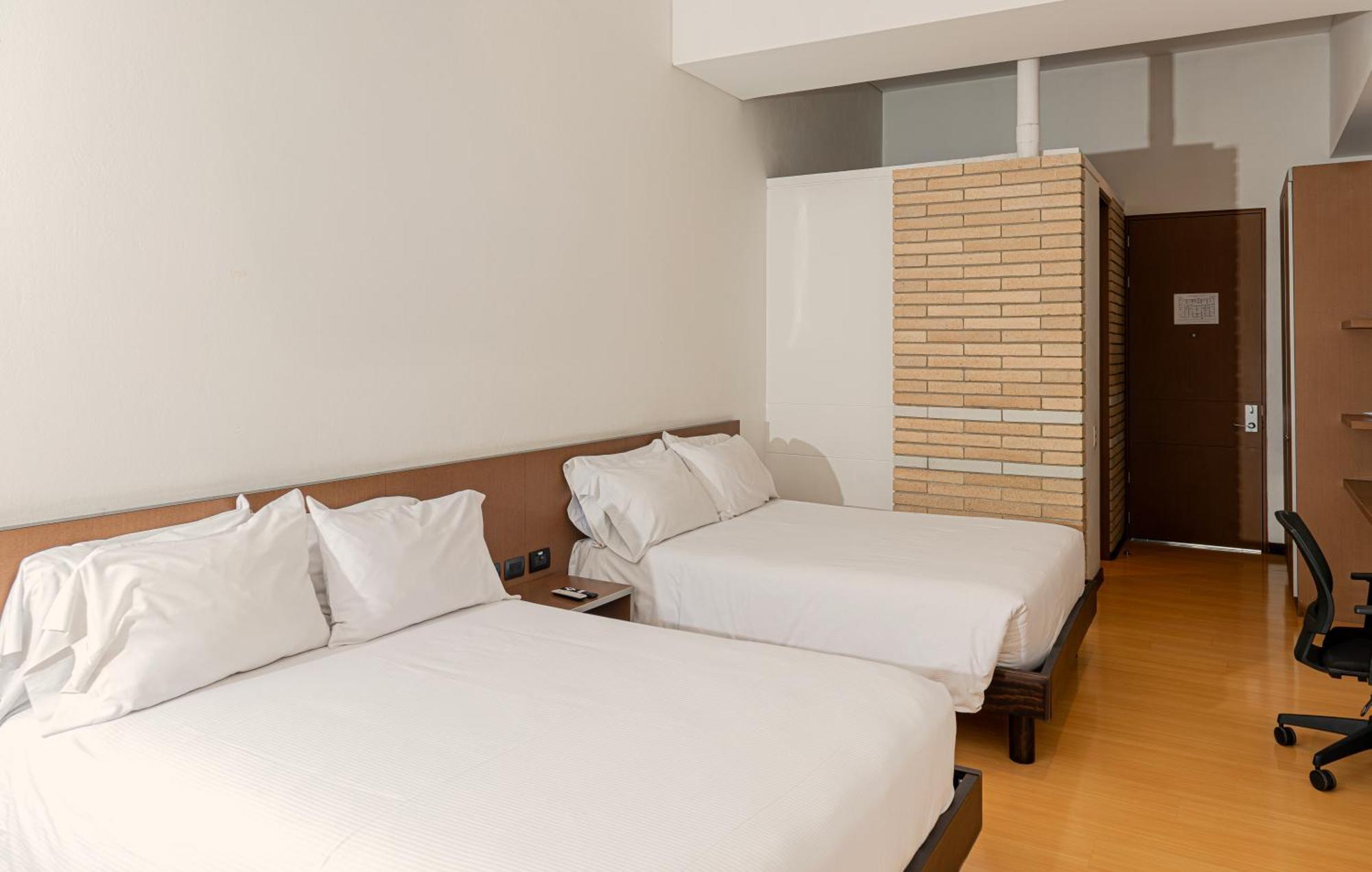 Hotel Viaggio Nueve Tres ボゴタ エクステリア 写真