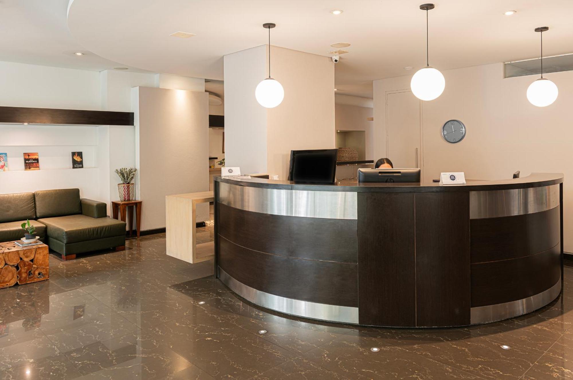 Hotel Viaggio Nueve Tres ボゴタ エクステリア 写真